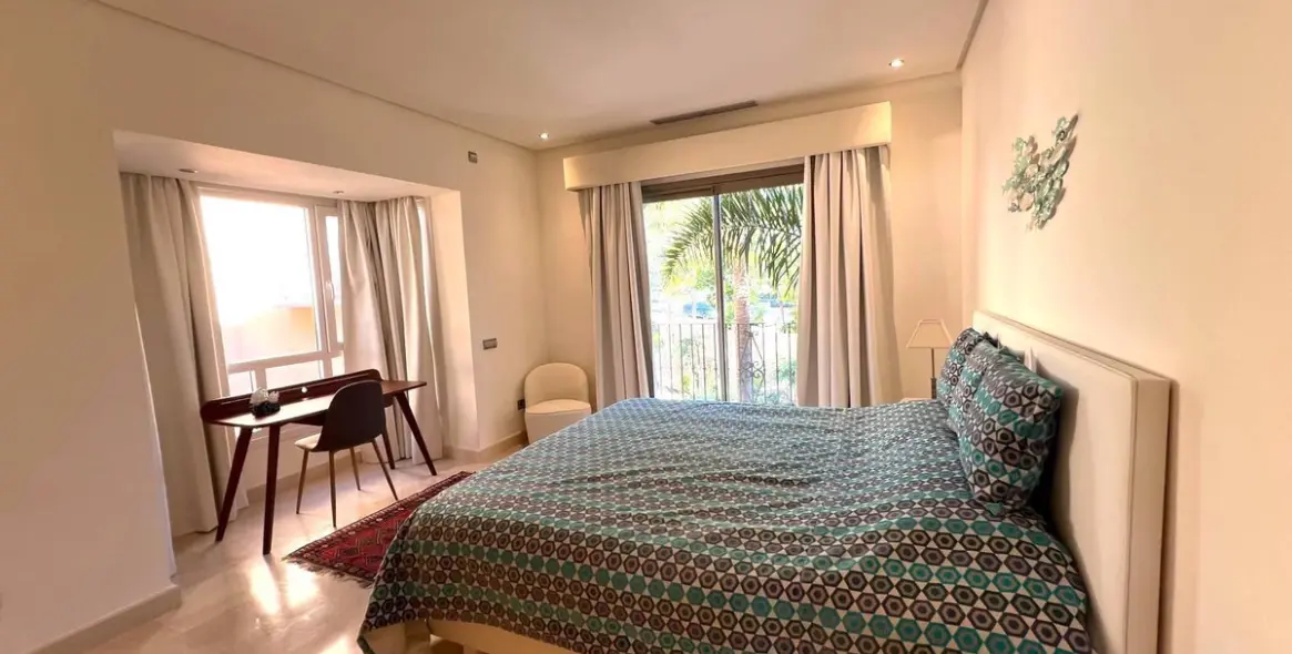 Long-term rent of penthouse in Sierra Blanca 15