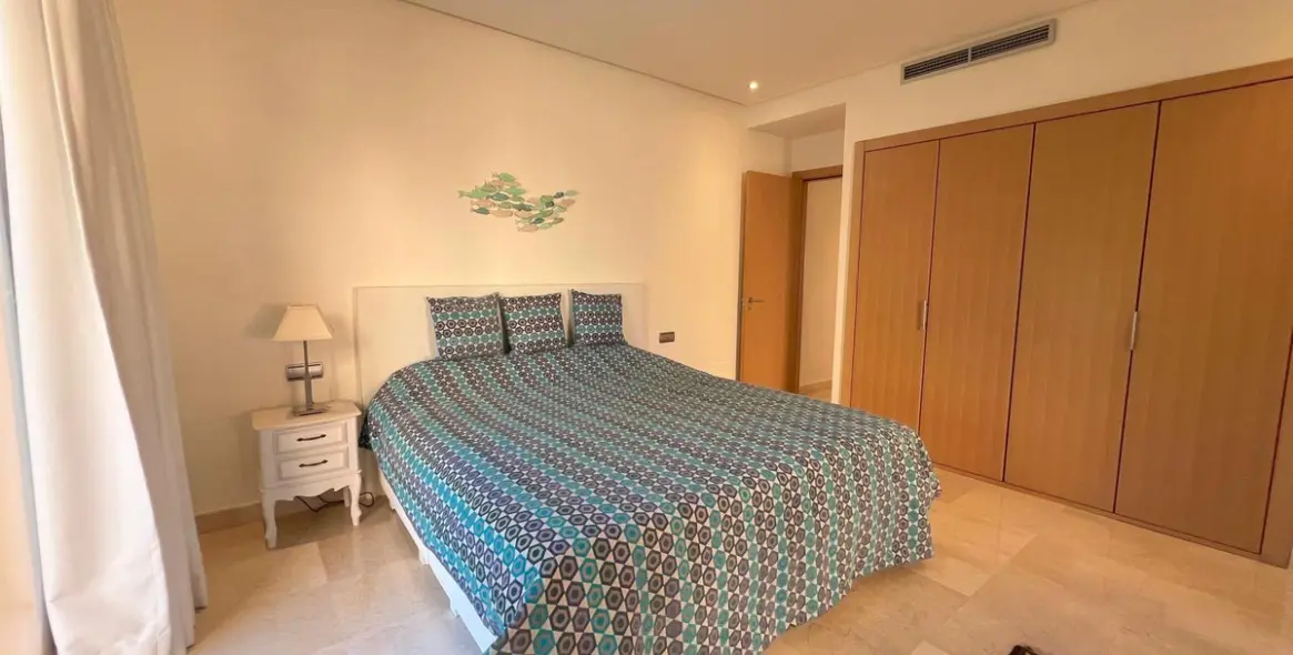 Long-term rent of penthouse in Sierra Blanca 17