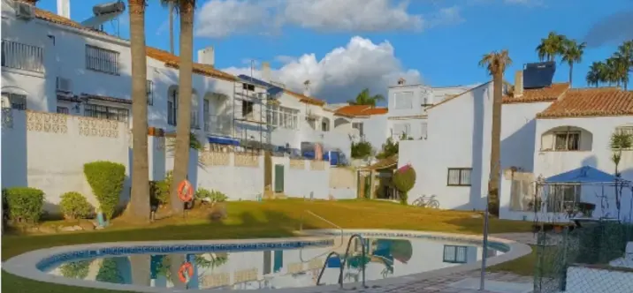 Продажа таунхауса в Estepona 1