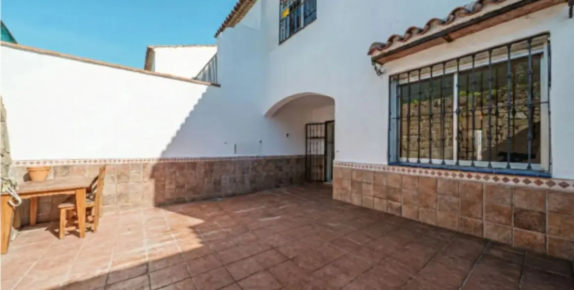 Продажа таунхауса в Estepona 4