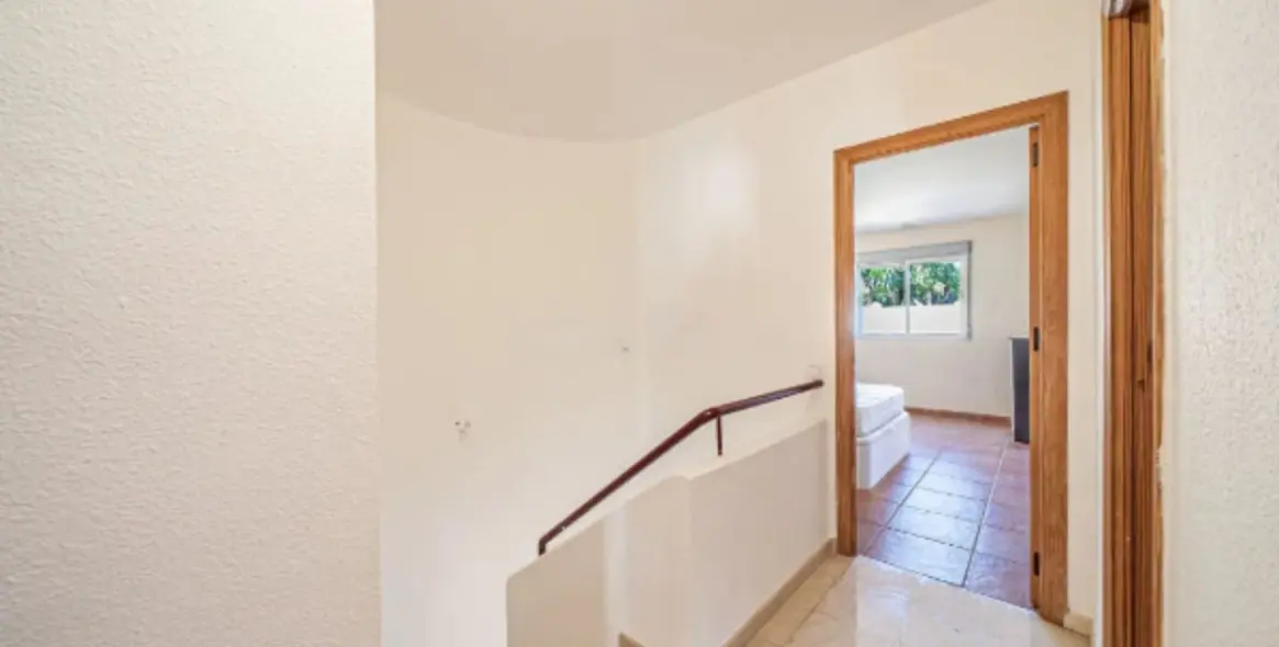 Продажа таунхауса в Estepona 12