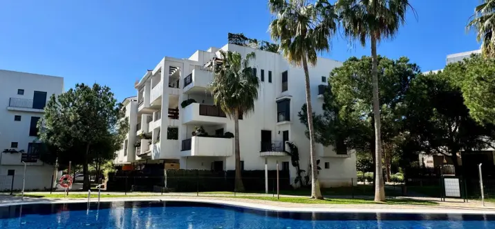 Sale of middle floor apartment in La Cala de Mijas 0