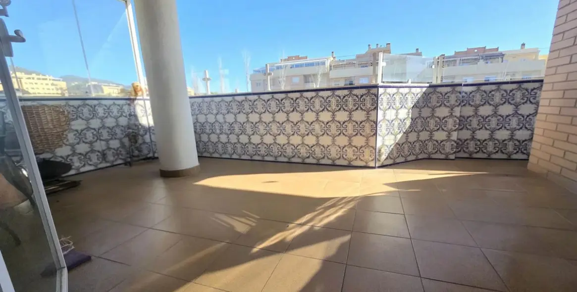 Sale of middle floor apartment in El Pinillo 1