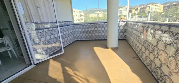 Sale of middle floor apartment in El Pinillo 1