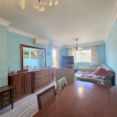 Sale of middle floor apartment in El Pinillo