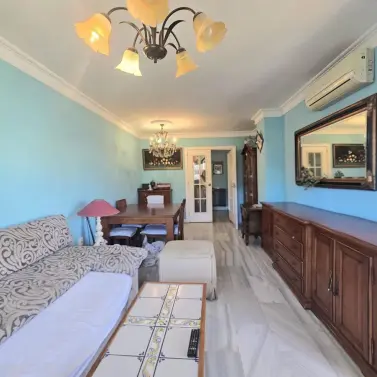 Sale of middle floor apartment in El Pinillo