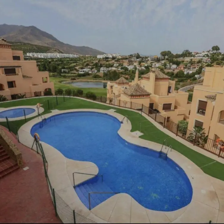 Sale of penthouse in Valle Romano