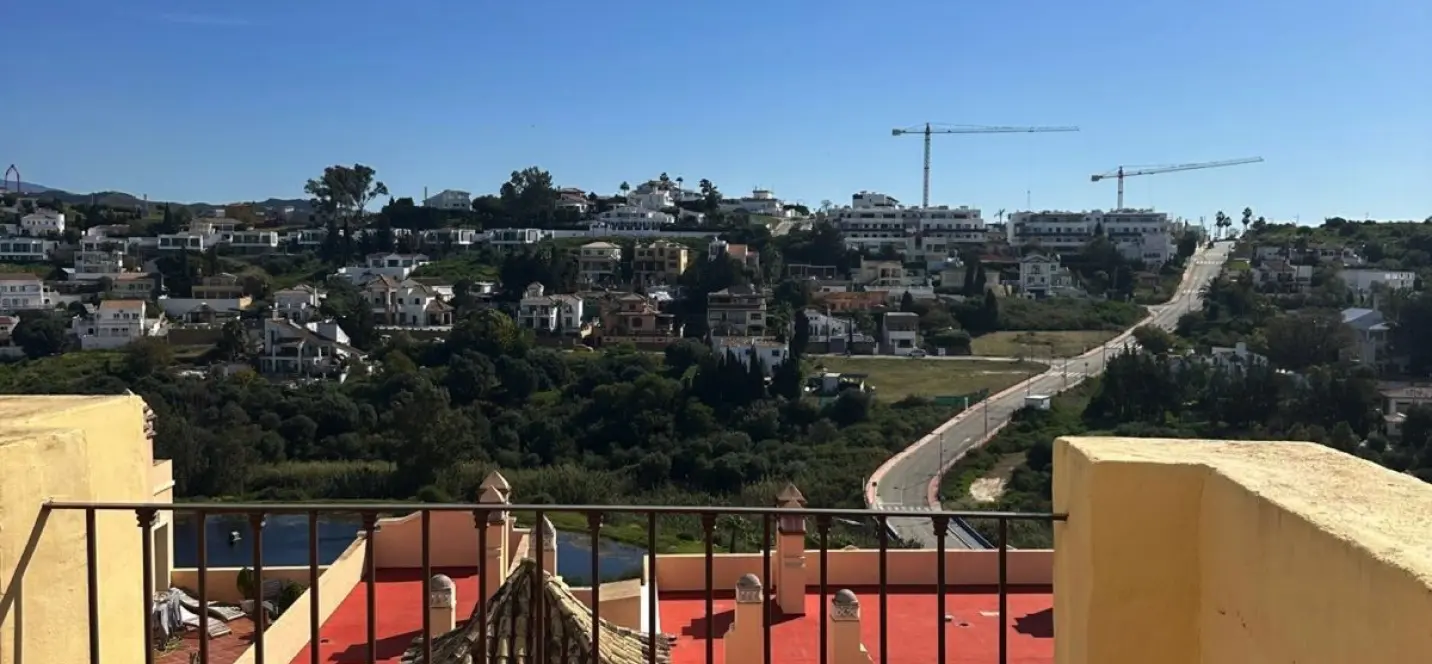 Sale of penthouse in Valle Romano 4