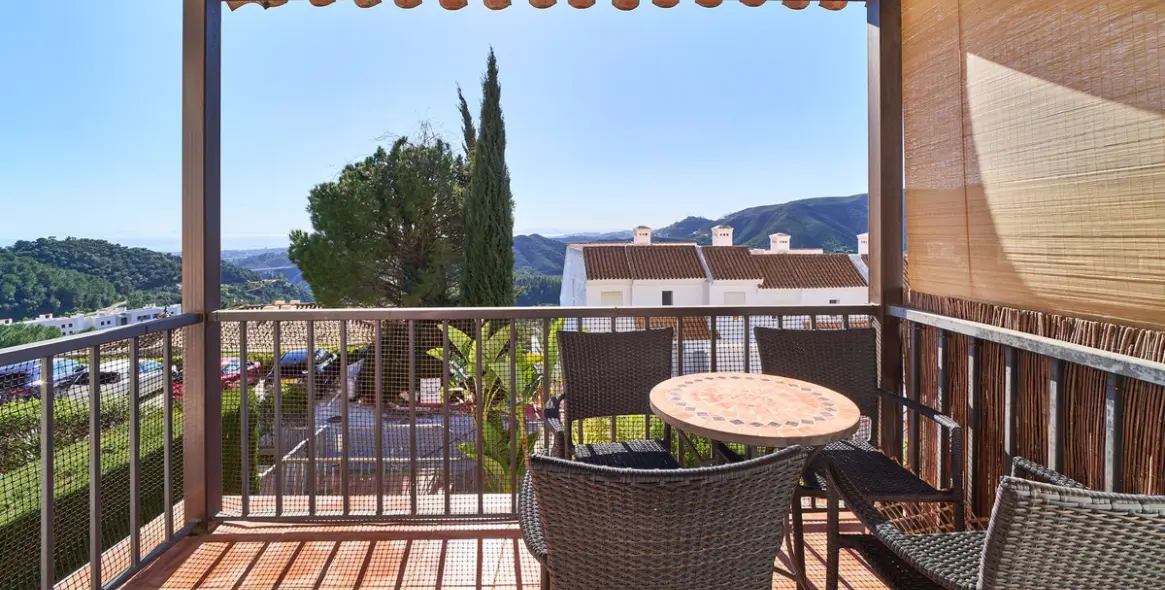 Продажа апартаментов на среднем этаже в Istán 1