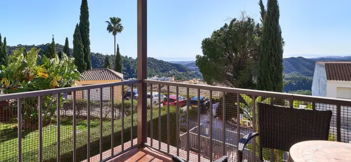 Продажа апартаментов на среднем этаже в Istán 2