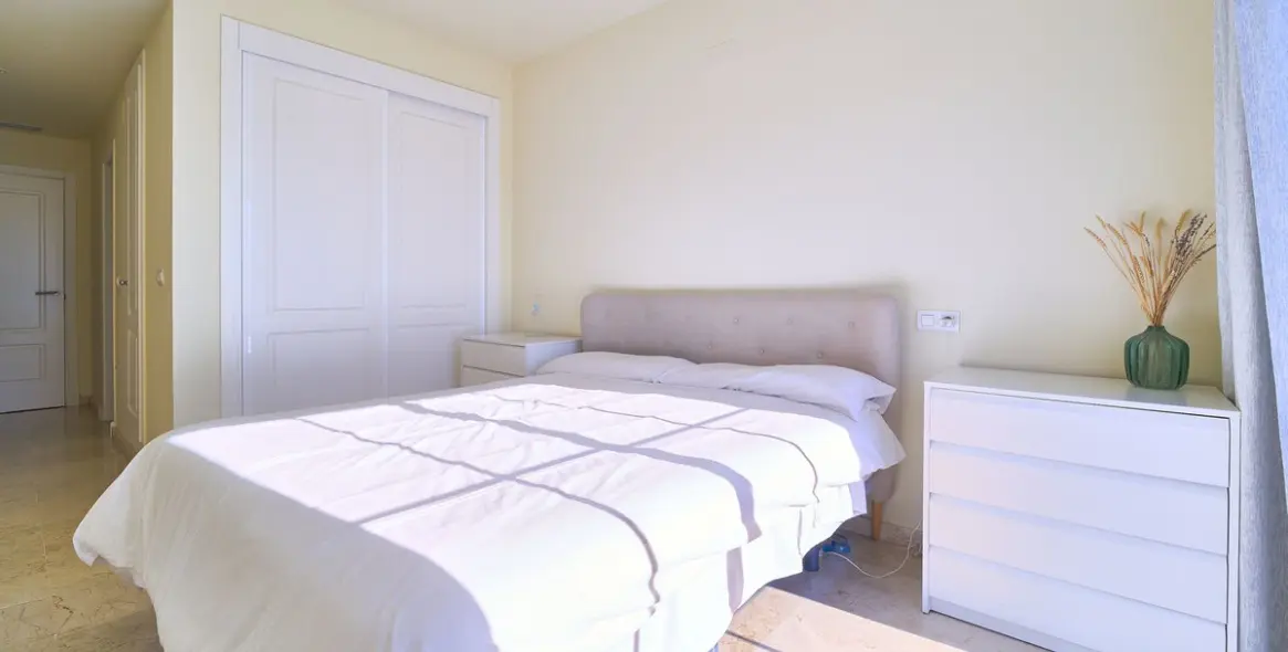 Продажа апартаментов на среднем этаже в Istán 13