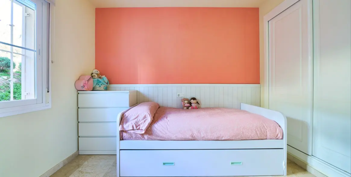 Продажа апартаментов на среднем этаже в Istán 19