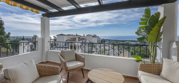 Sale of middle floor apartment in Mijas Costa 1