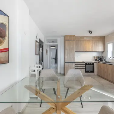 Sale of middle floor apartment in Mijas Costa