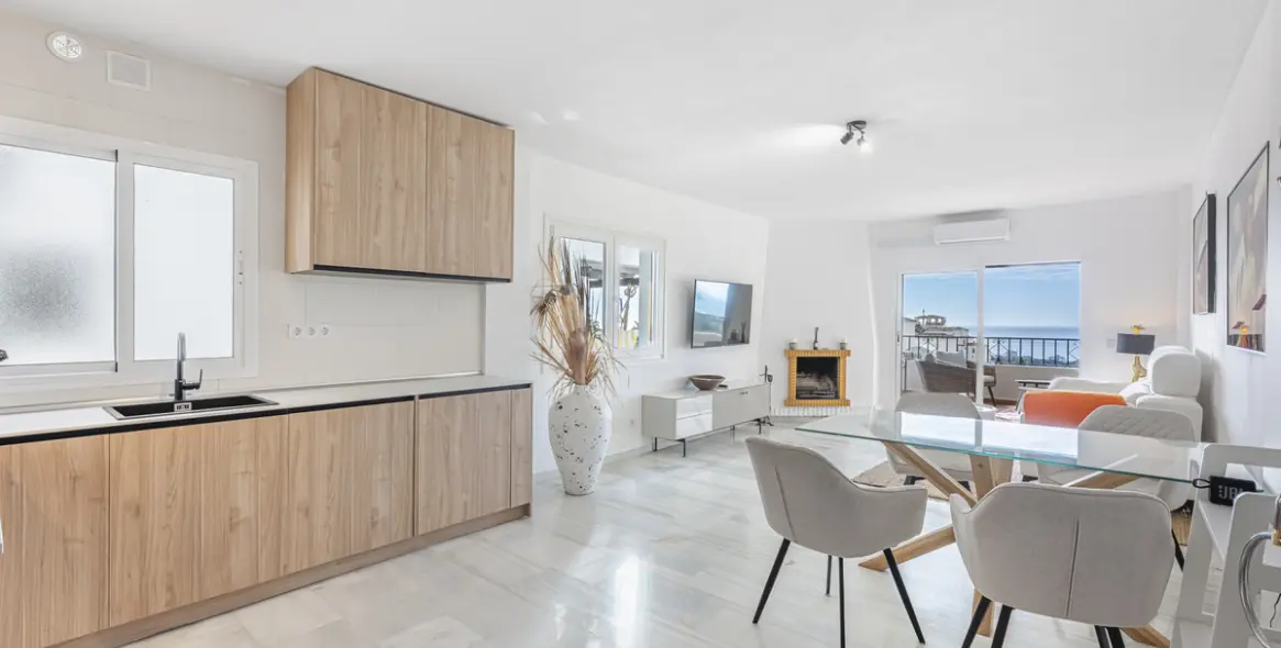 Продажа апартаментов на среднем этаже в Mijas Costa 8