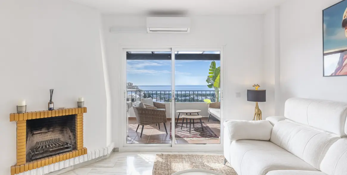 Продажа апартаментов на среднем этаже в Mijas Costa 17