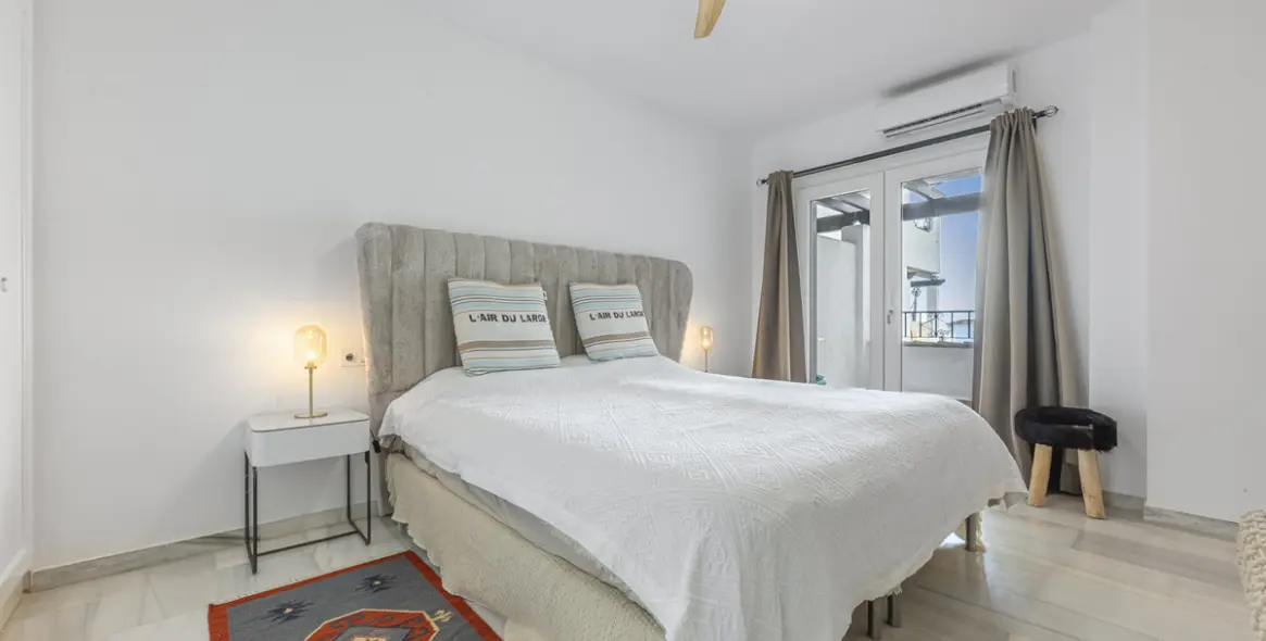 Продажа апартаментов на среднем этаже в Mijas Costa 19