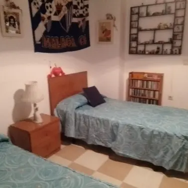 Sale of middle floor apartment in Estepona