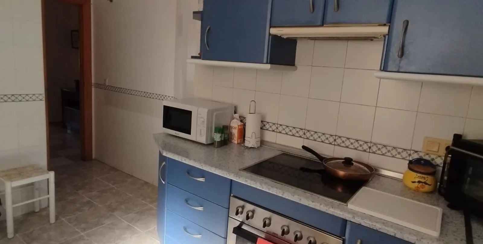 Продажа апартаментов на среднем этаже в Estepona 6