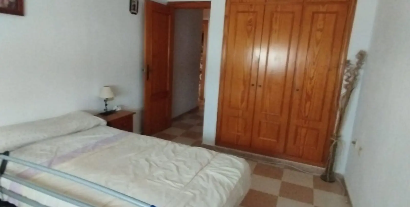 Продажа апартаментов на среднем этаже в Estepona 12