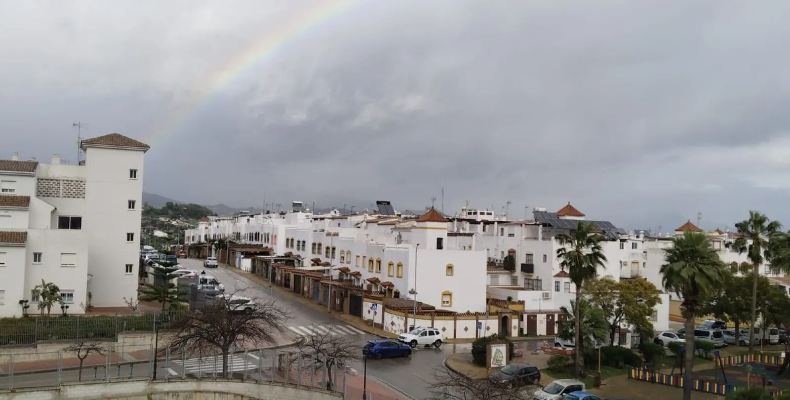 Продажа апартаментов на среднем этаже в Estepona 18
