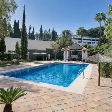 Venta de apartamento en planta baja en Nueva Andalucía