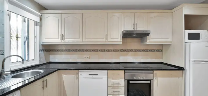 Venta de apartamento en planta baja en Nueva Andalucía 3