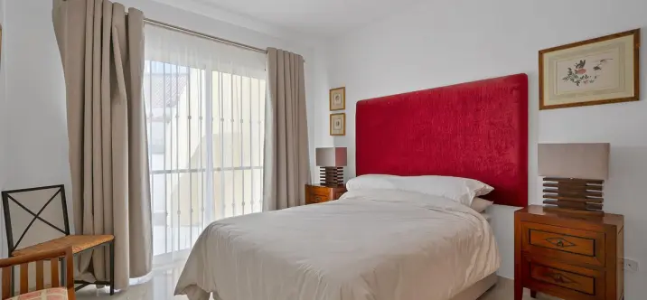 Venta de apartamento en planta baja en Nueva Andalucía 4