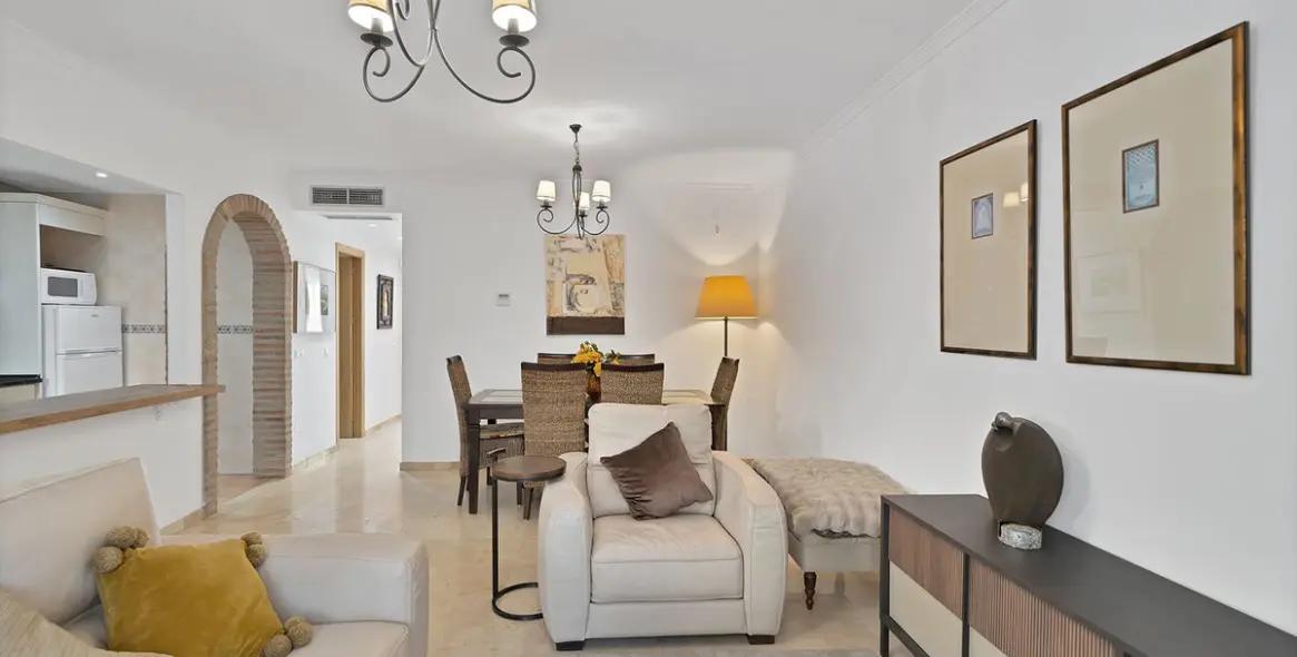 Venta de apartamento en planta baja en Nueva Andalucía 7