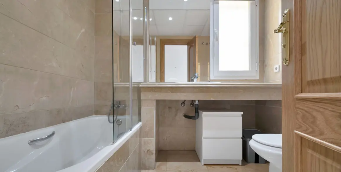 Venta de apartamento en planta baja en Nueva Andalucía 13