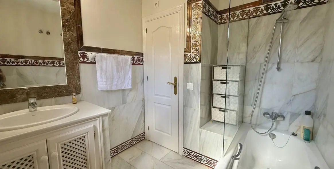 Sale of townhouse in Mijas Golf 23