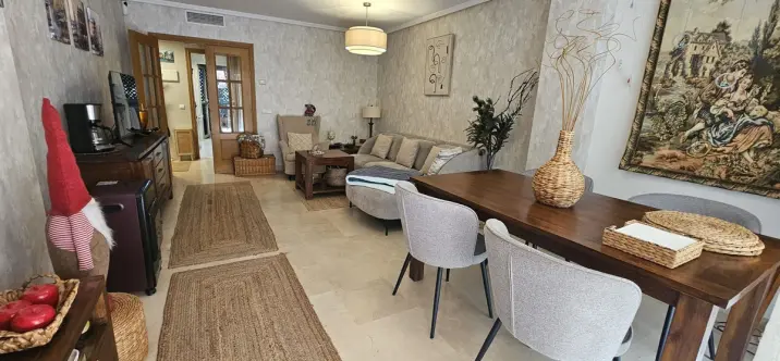 Sale of ground floor apartment in Las Chapas 1