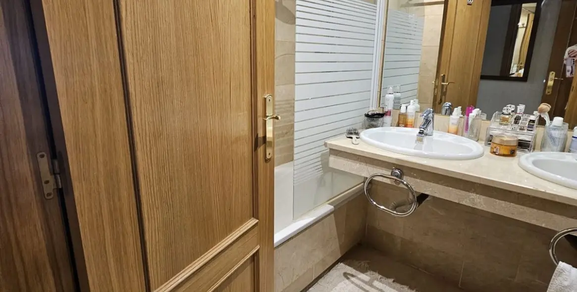 Sale of ground floor apartment in Las Chapas 6