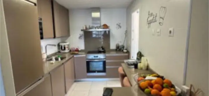 Venta de apartamento en planta media en Nueva Andalucía 3