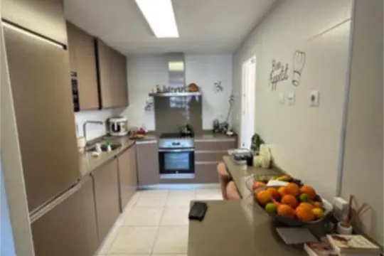 Image 4 thumb