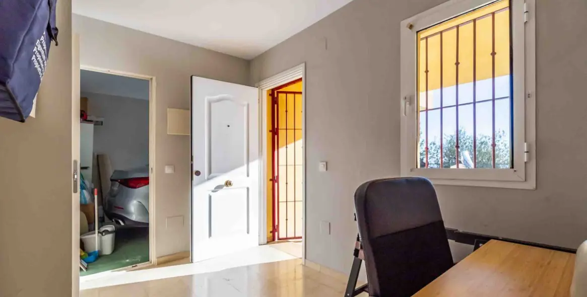 Продажа дома на две семьи в Mijas 17