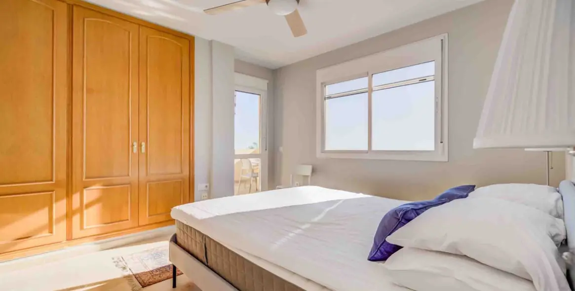 Продажа дома на две семьи в Mijas 25