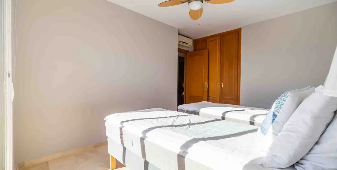 Продажа дома на две семьи в Mijas 31