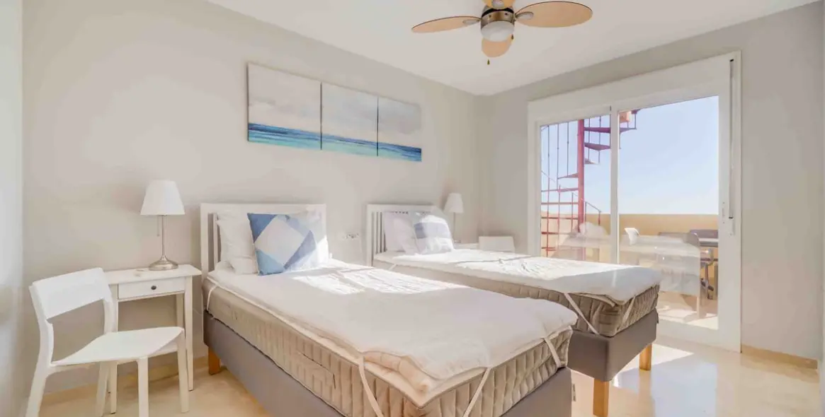 Продажа дома на две семьи в Mijas 33