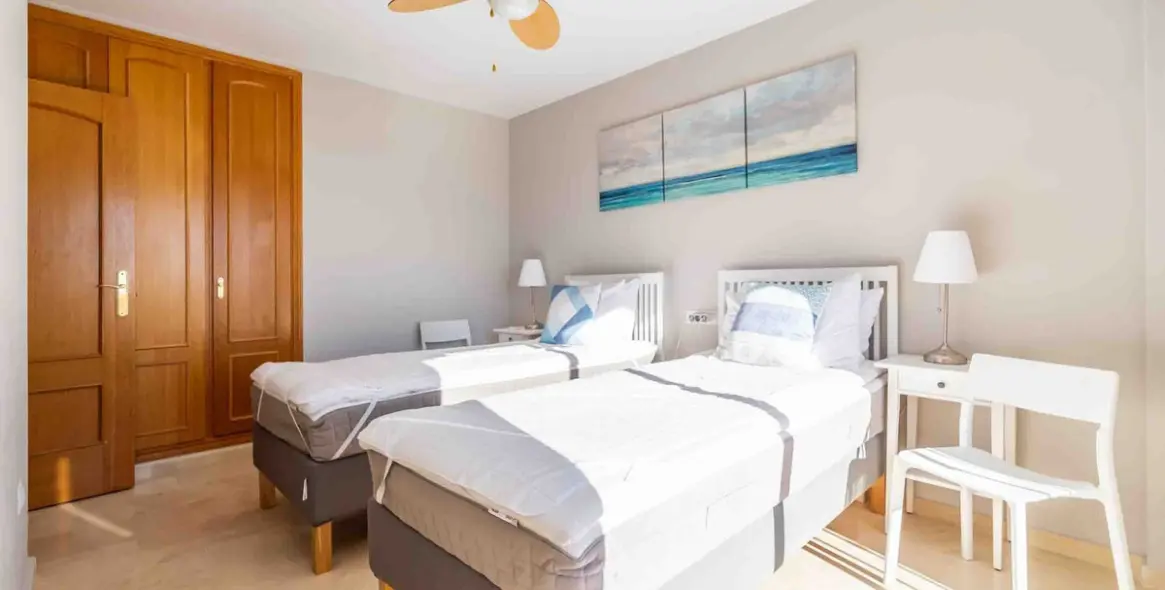 Продажа дома на две семьи в Mijas 34