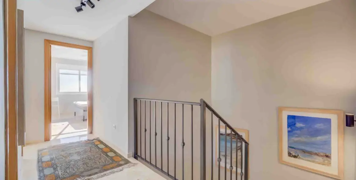 Продажа дома на две семьи в Mijas 39