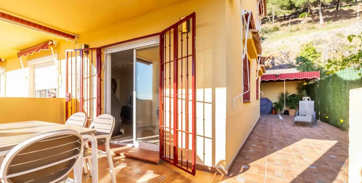 Продажа дома на две семьи в Mijas 40