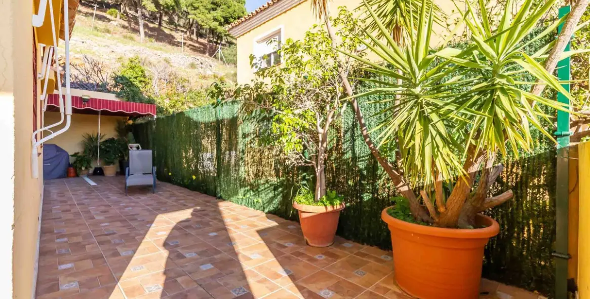 Продажа дома на две семьи в Mijas 45