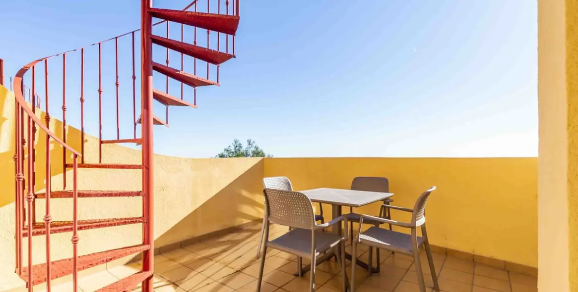 Продажа дома на две семьи в Mijas 52