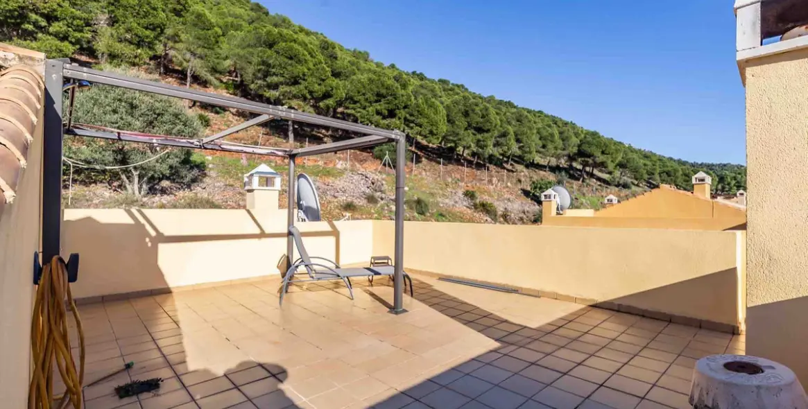 Продажа дома на две семьи в Mijas 56