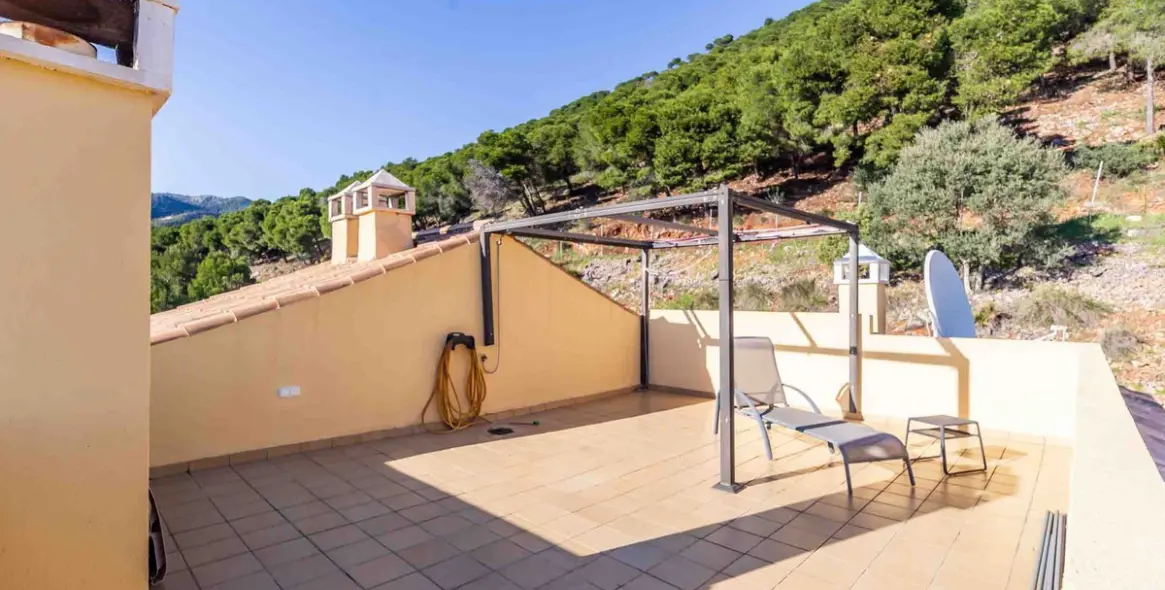 Продажа дома на две семьи в Mijas 57