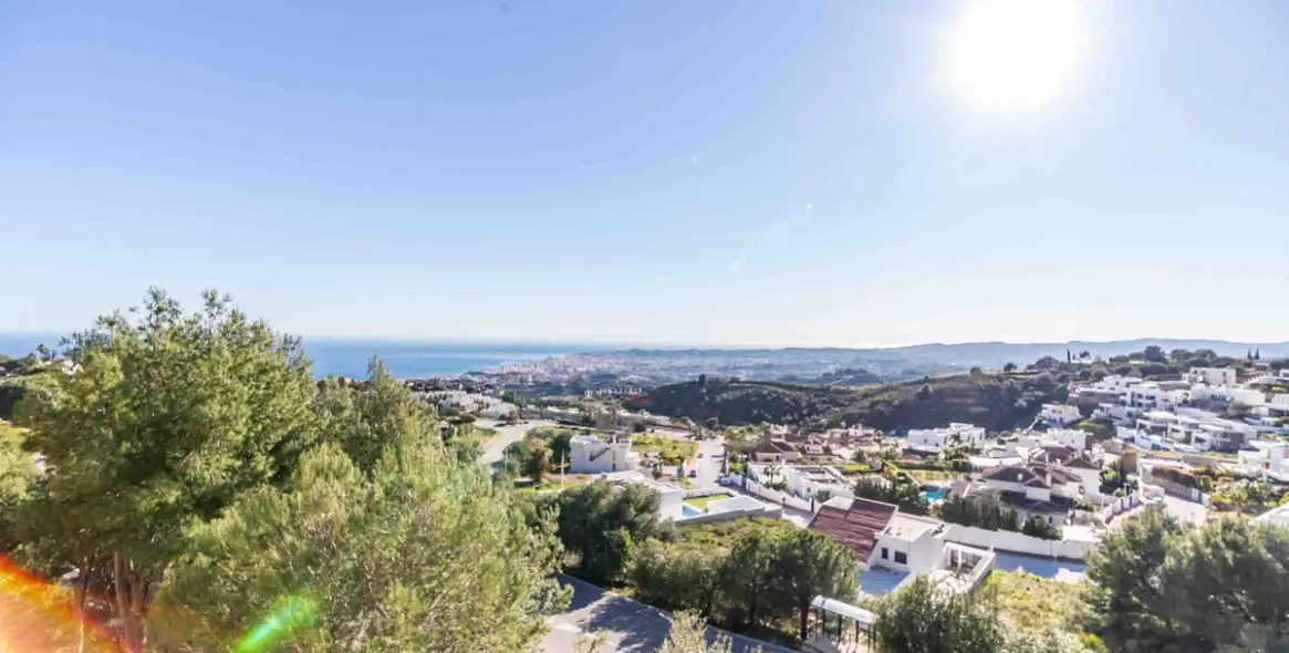 Продажа дома на две семьи в Mijas 61