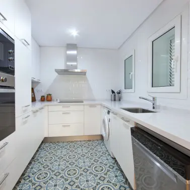 Sale of ground floor apartment in Elviria