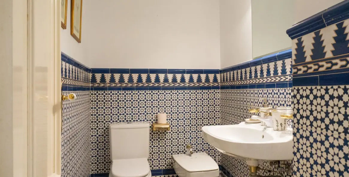 Sale of ground floor apartment in Elviria 9