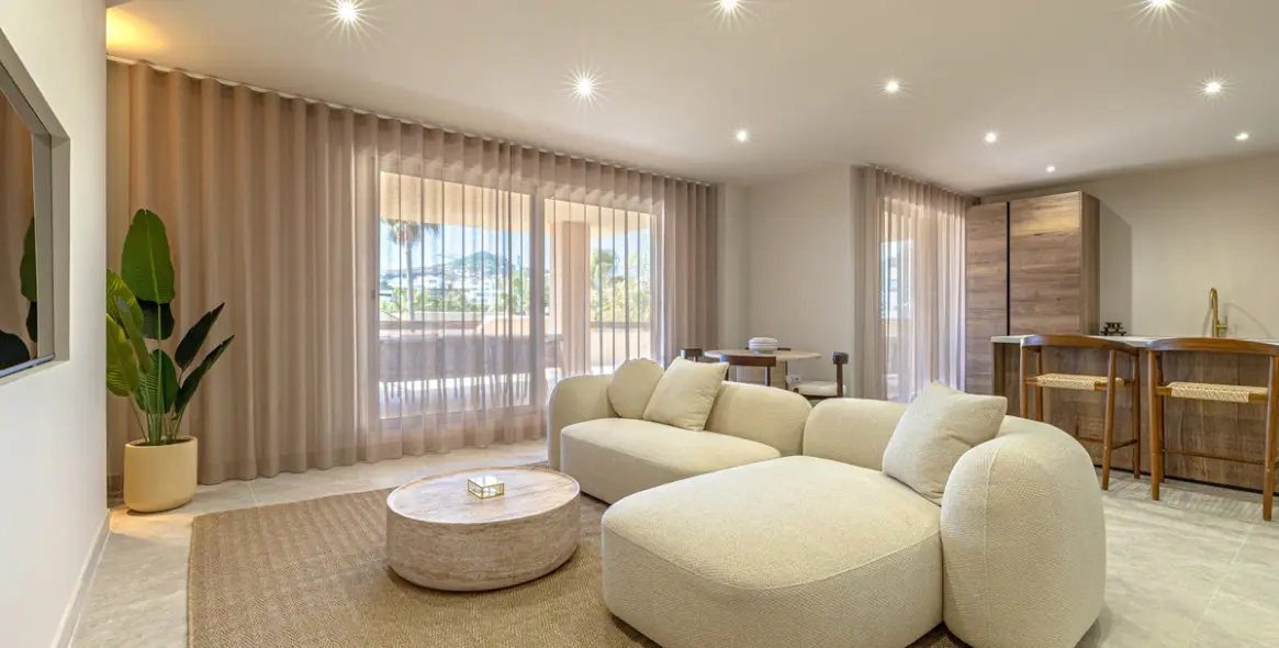 Venta de apartamento en planta baja en Benahavís 2